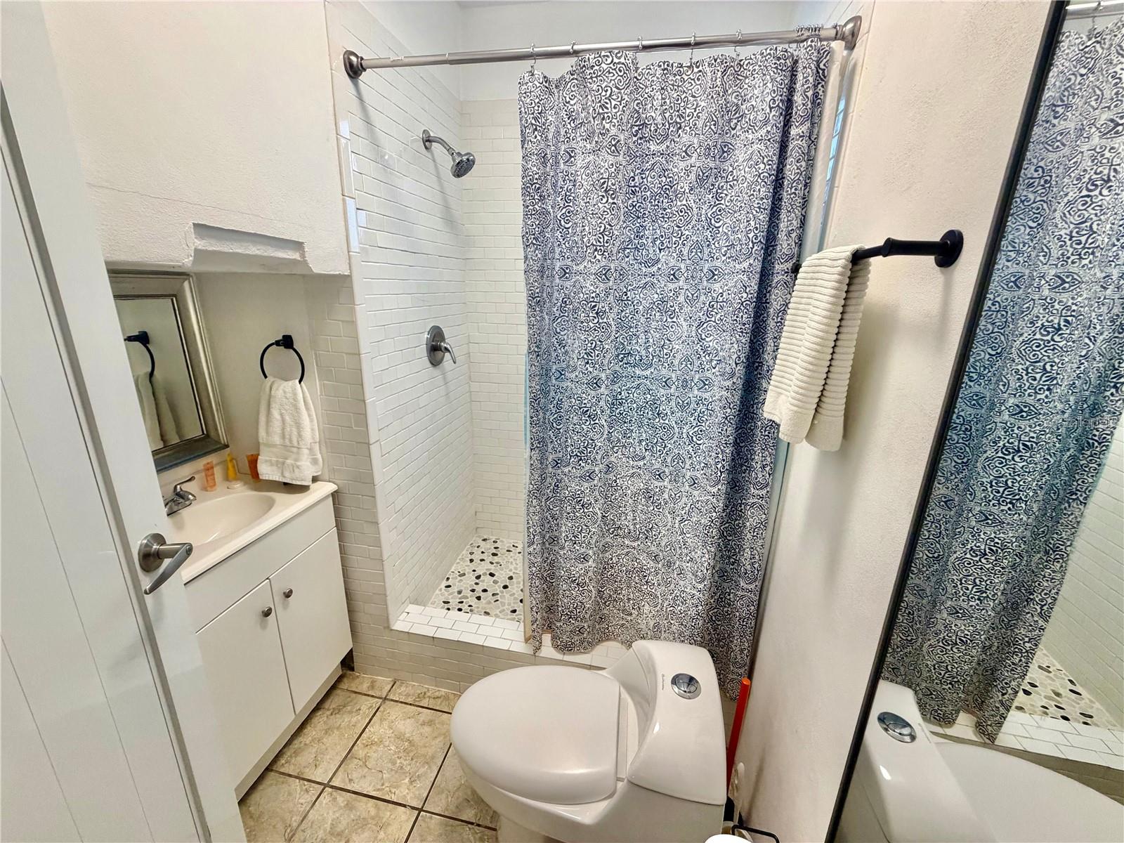 SANTURCE - Residential Income