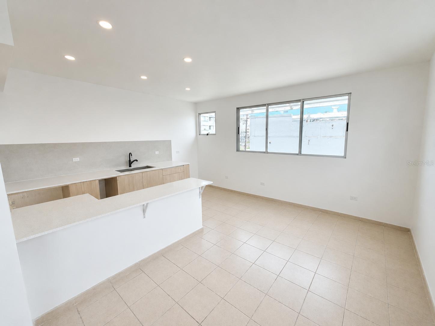 SANTURCE - Residential Income