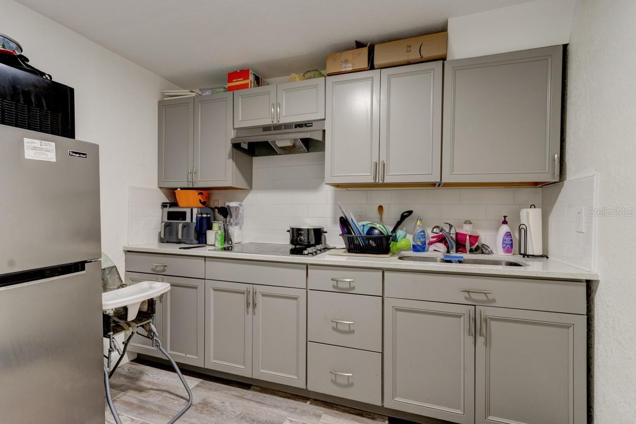 HORN & KITTREDGE DAYTONA - Residential Income
