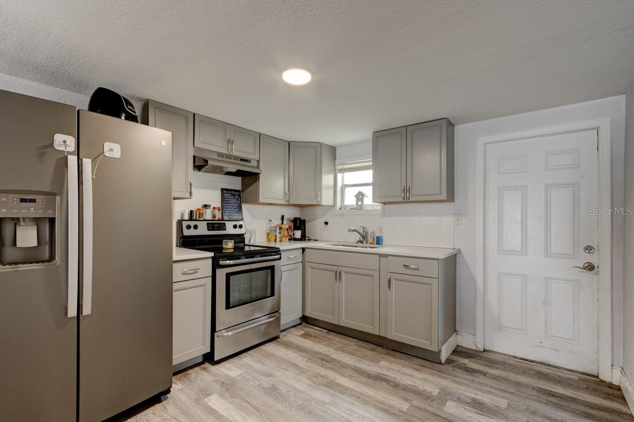 HORN & KITTREDGE DAYTONA - Residential Income