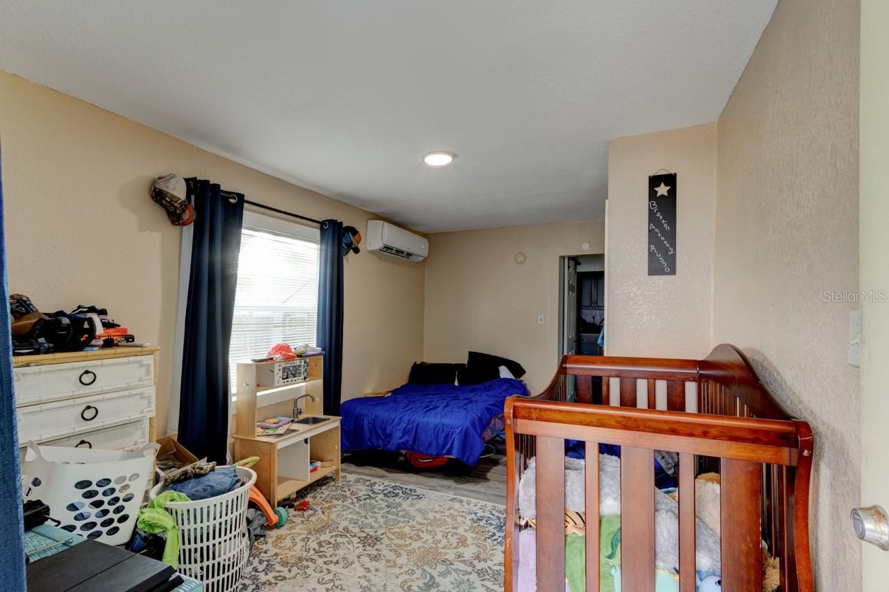 HORN & KITTREDGE DAYTONA - Residential Income