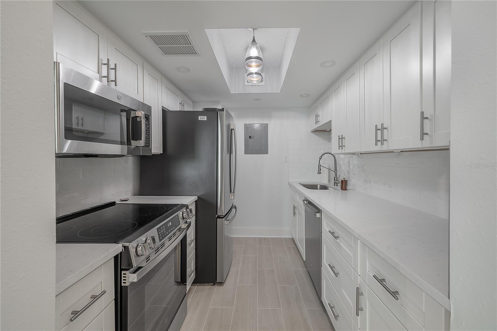 BOCA SHORES CONDO - Residential