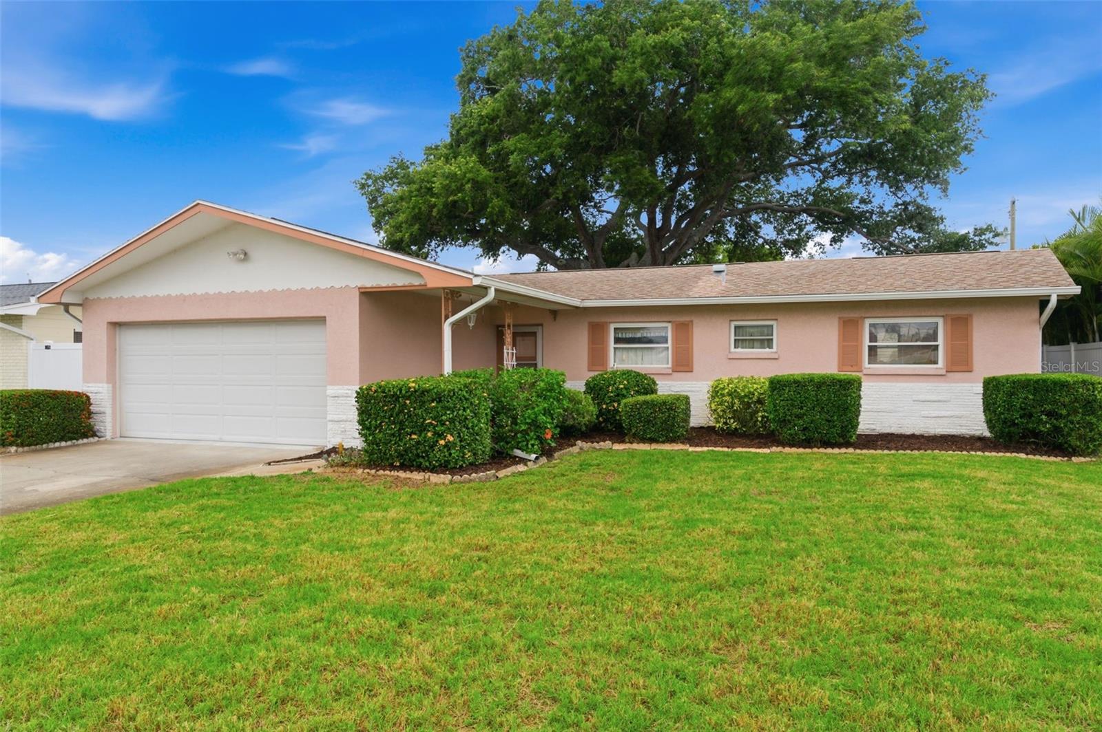 COUNTRY ESTATES 4TH ADD - Residential