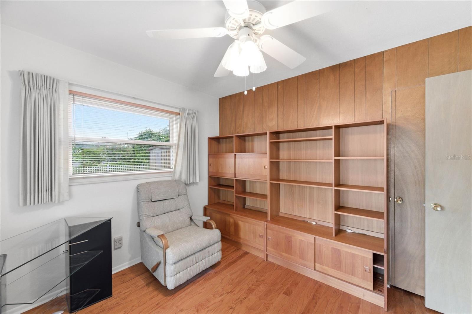 COUNTRY ESTATES 4TH ADD - Residential