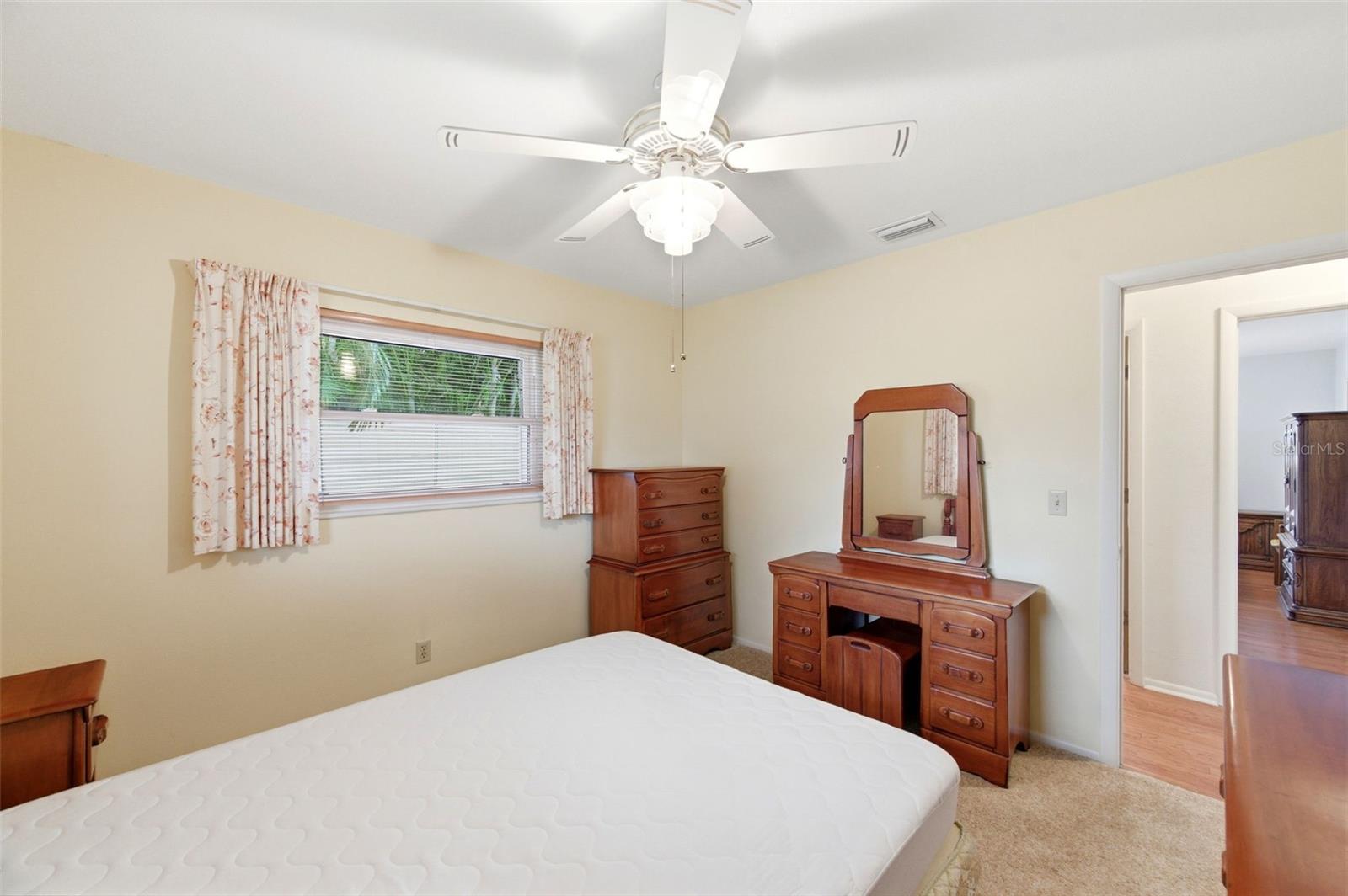COUNTRY ESTATES 4TH ADD - Residential