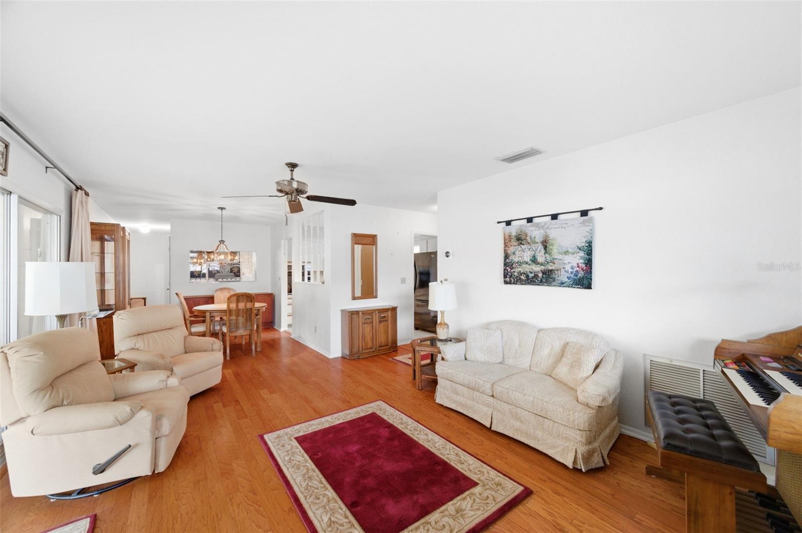 COUNTRY ESTATES 4TH ADD - Residential