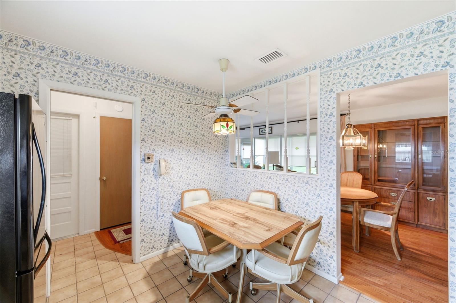 COUNTRY ESTATES 4TH ADD - Residential