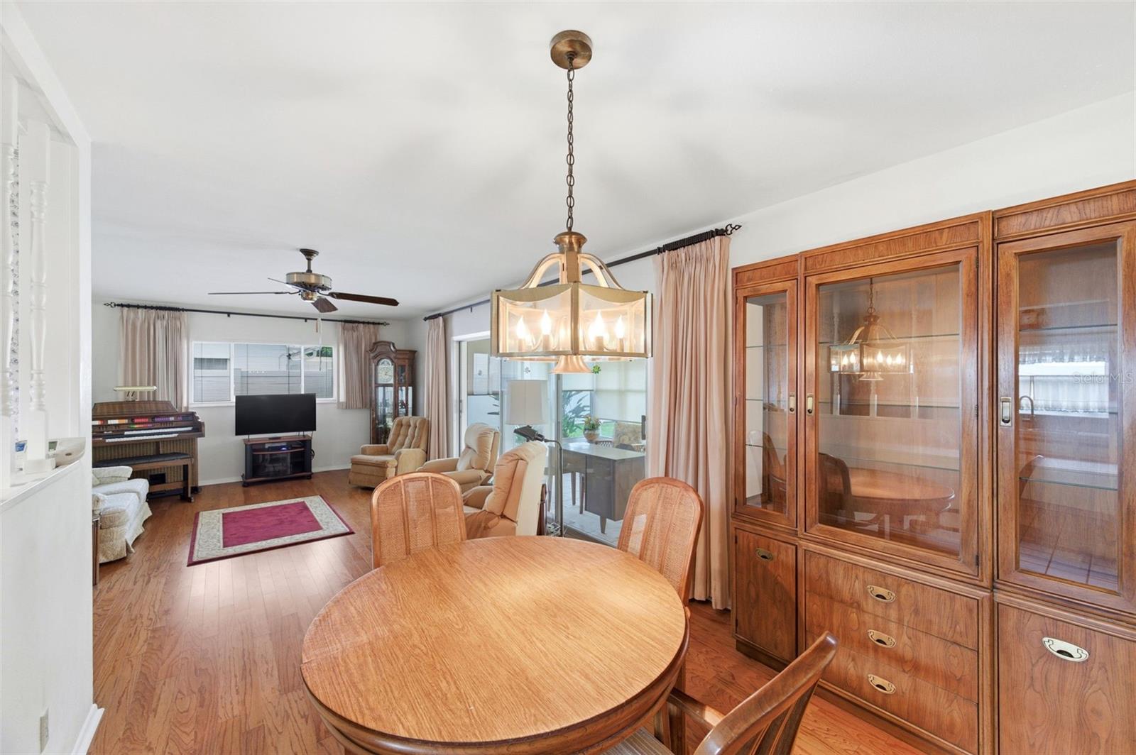 COUNTRY ESTATES 4TH ADD - Residential