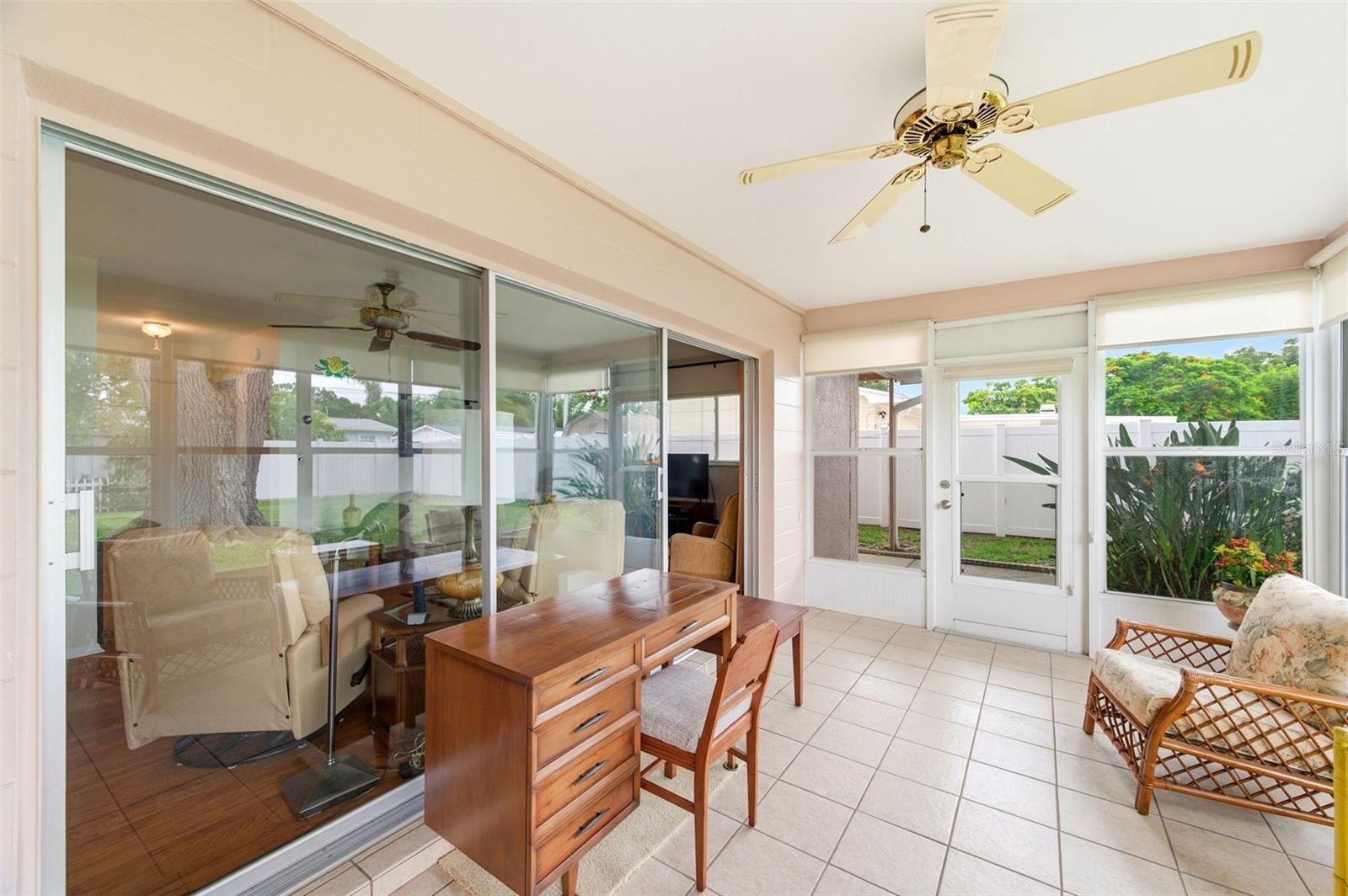 COUNTRY ESTATES 4TH ADD - Residential