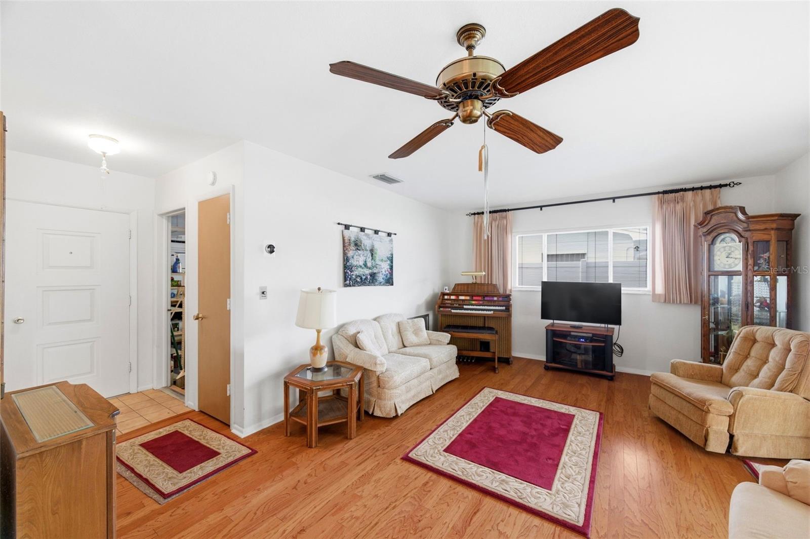 COUNTRY ESTATES 4TH ADD - Residential