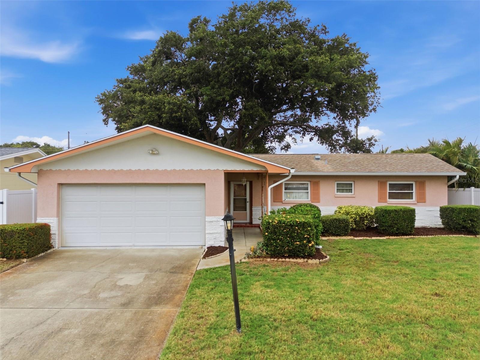 COUNTRY ESTATES 4TH ADD - Residential