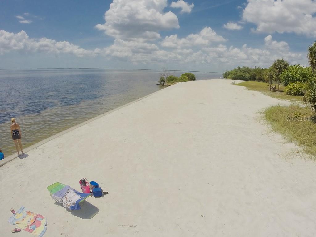 PUNTA GORDA ISLES SEC 20 - Land