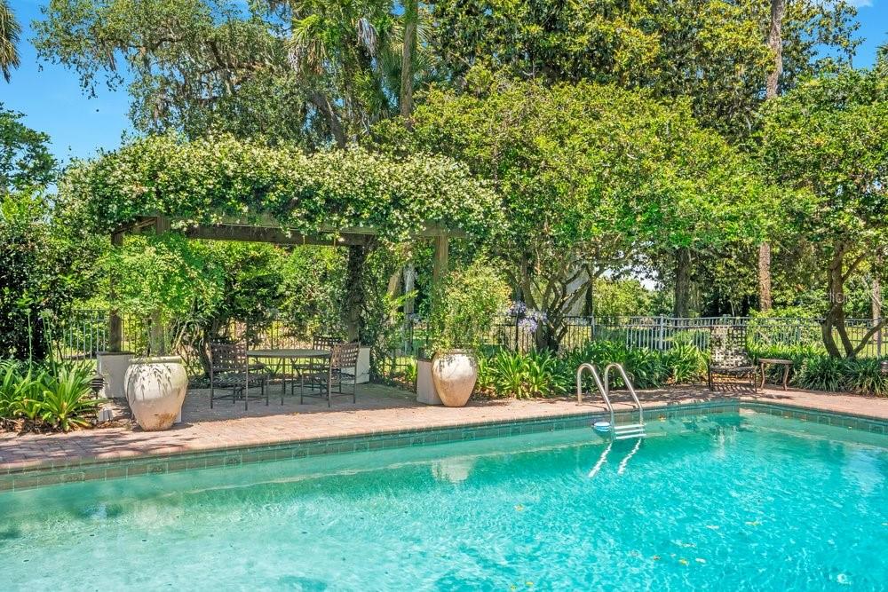 SOUTH LAKE WEIR - Residential