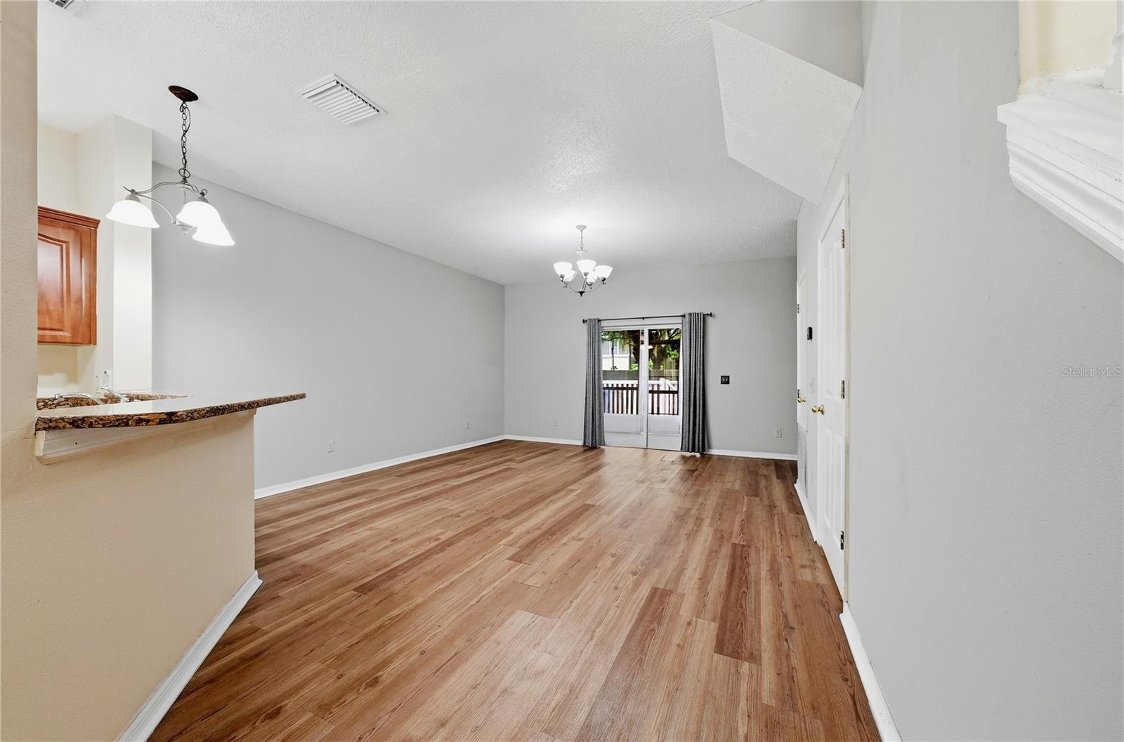 TRAFALGAR SQUARE - Residential
