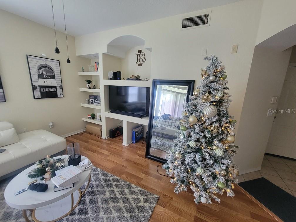 THE FALLS AT NEW TAMPA A CONDO - Residential
