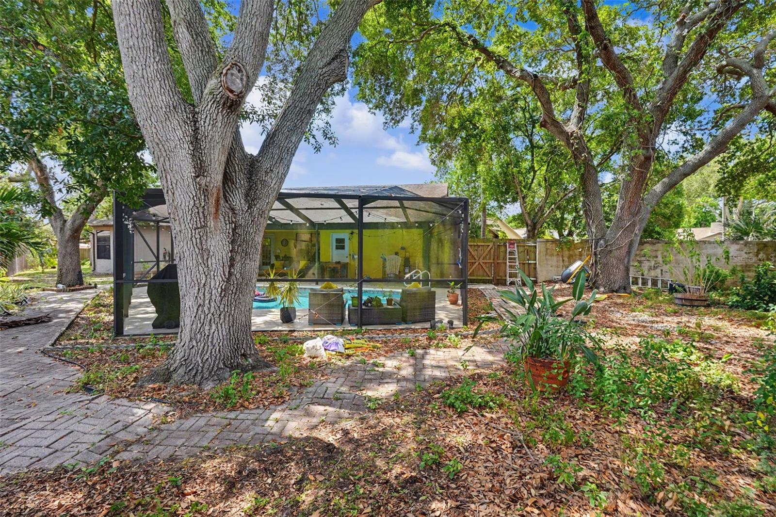 HIDDEN GROVE SUB - Residential