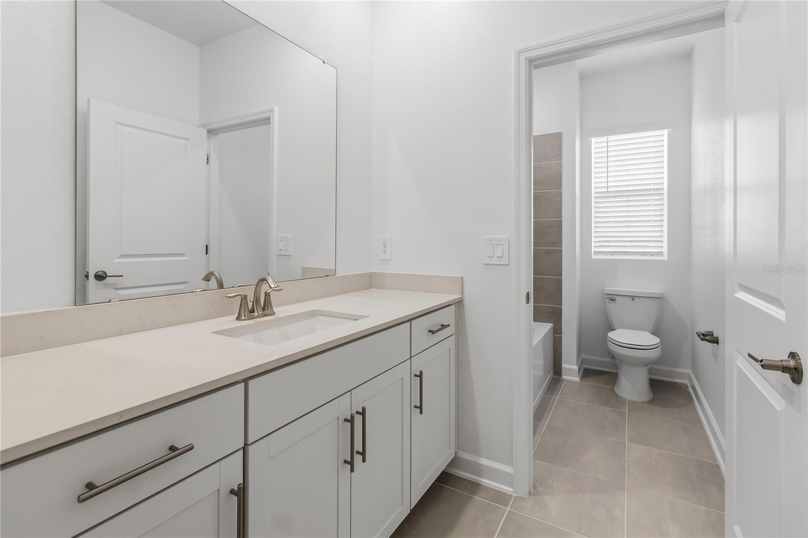 BRIDGEWALK - Residential Lease