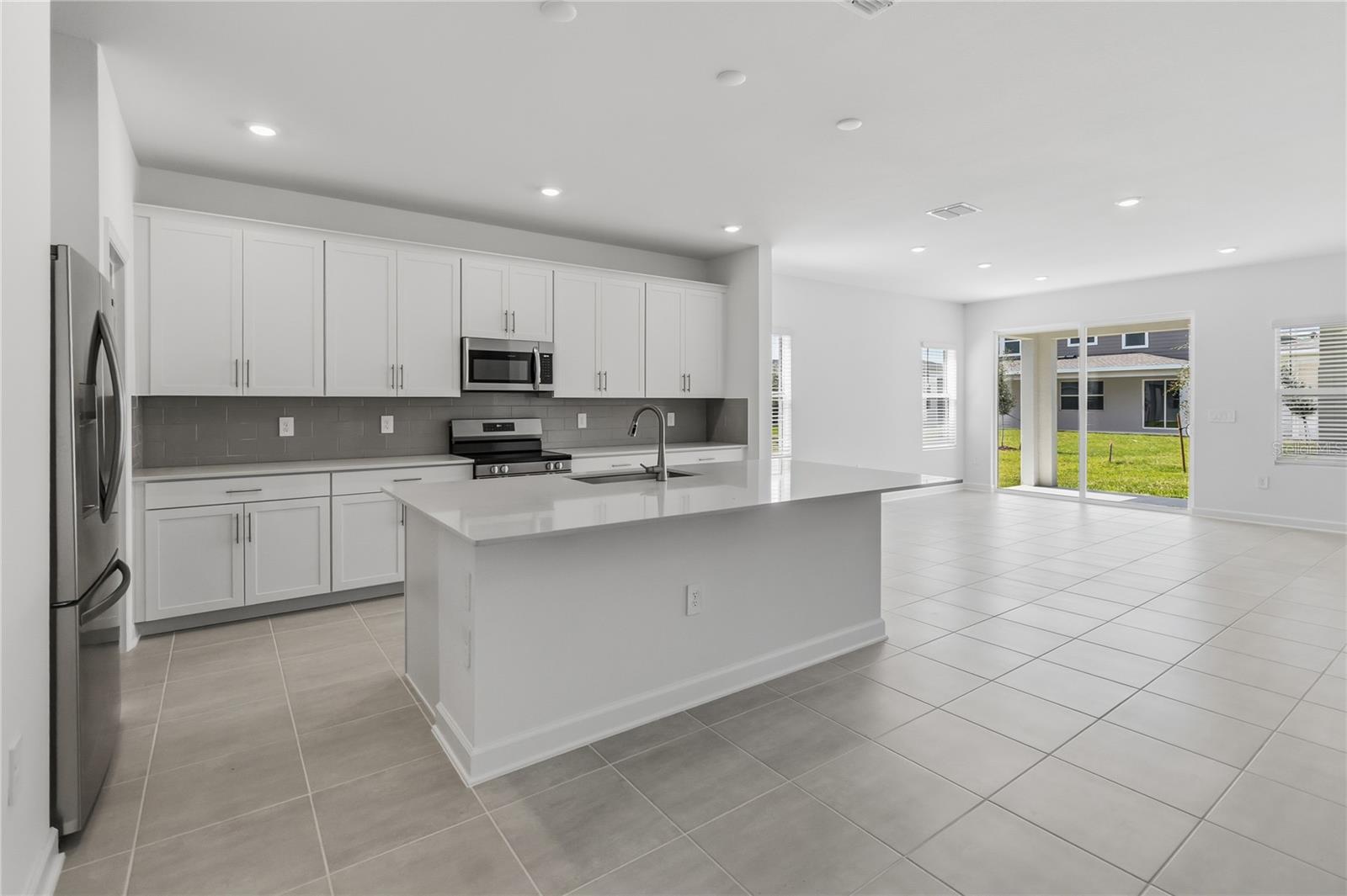 BRIDGEWALK - Residential Lease