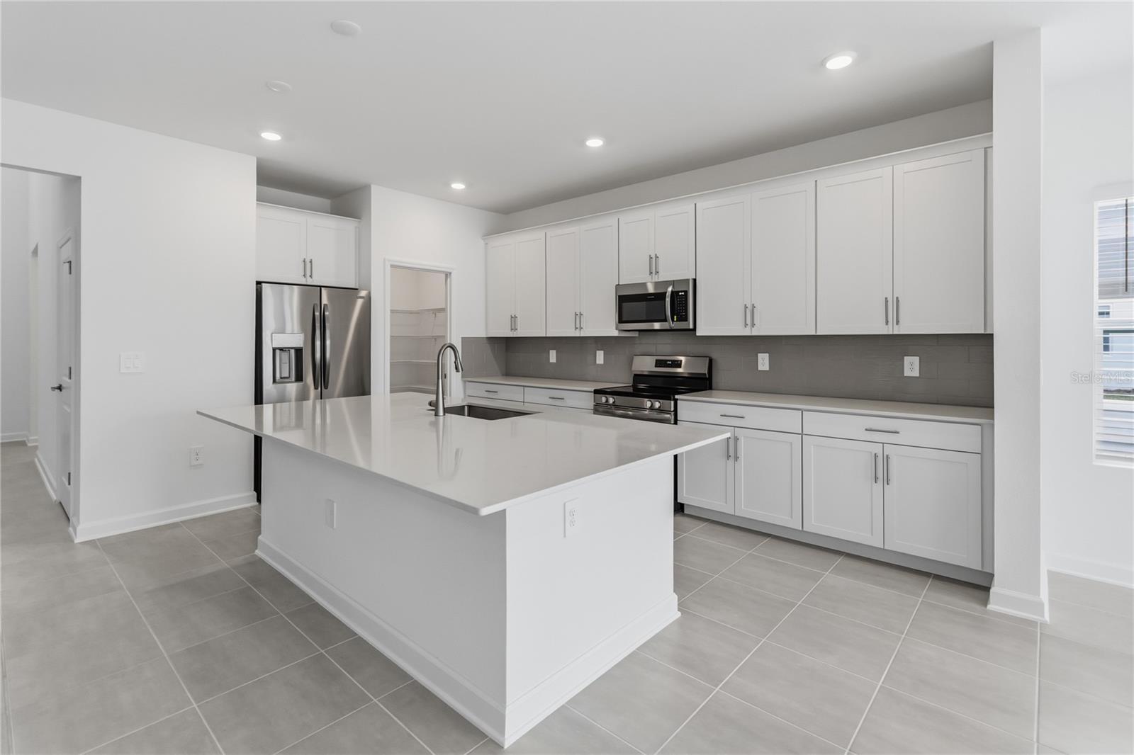 BRIDGEWALK - Residential Lease