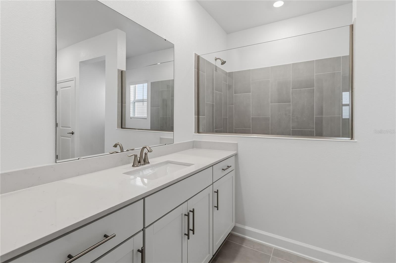 BRIDGEWALK - Residential Lease