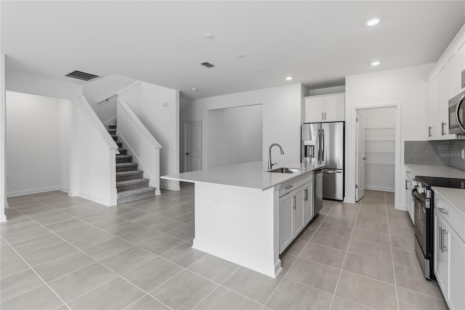 BRIDGEWALK - Residential Lease