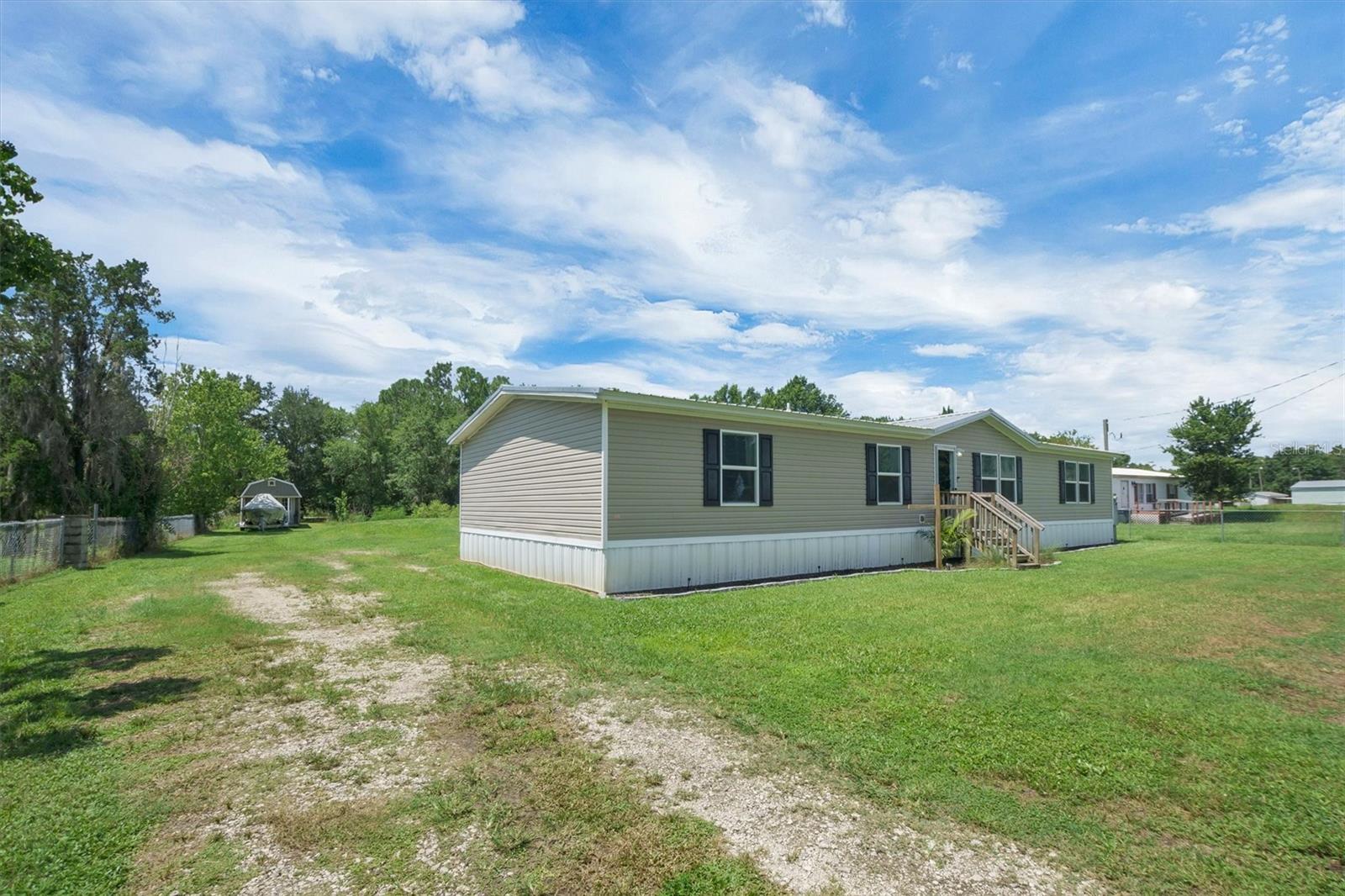 COUNTRY TRAILS PH 04 - Residential