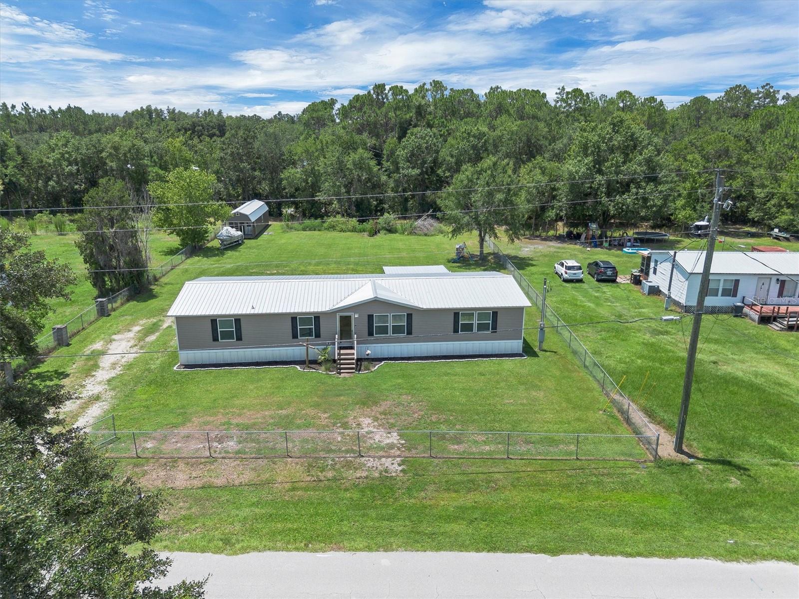 COUNTRY TRAILS PH 04 - Residential