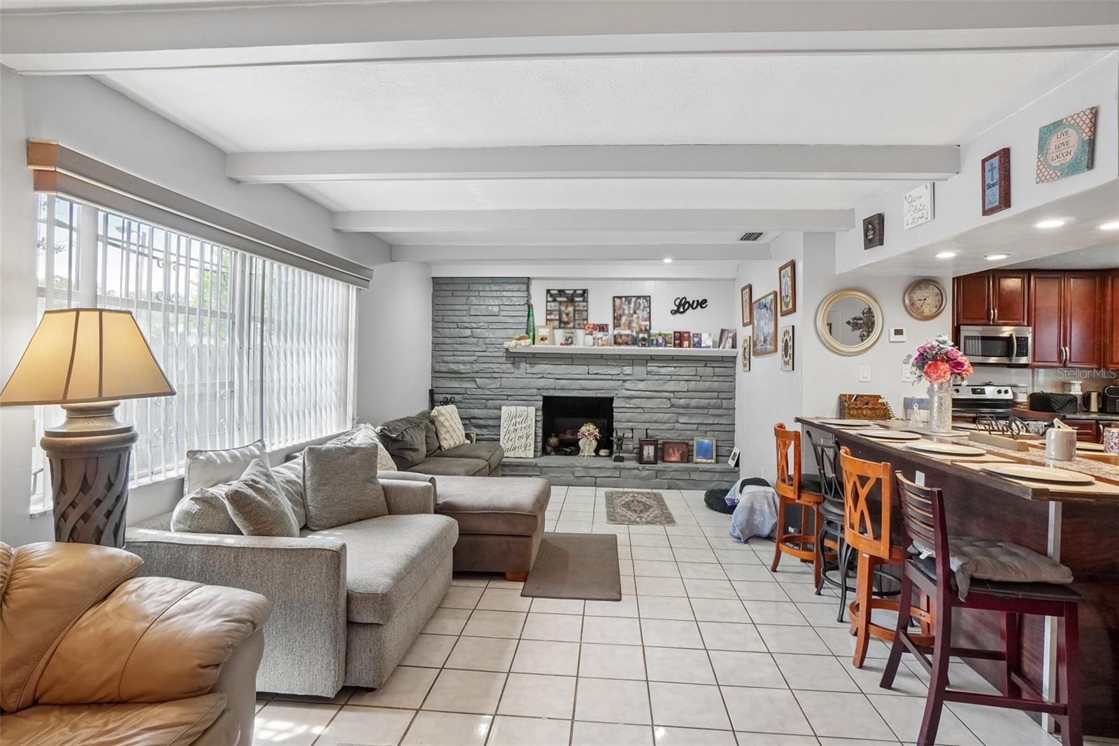 OAK LAKE HEIGHTS - Residential