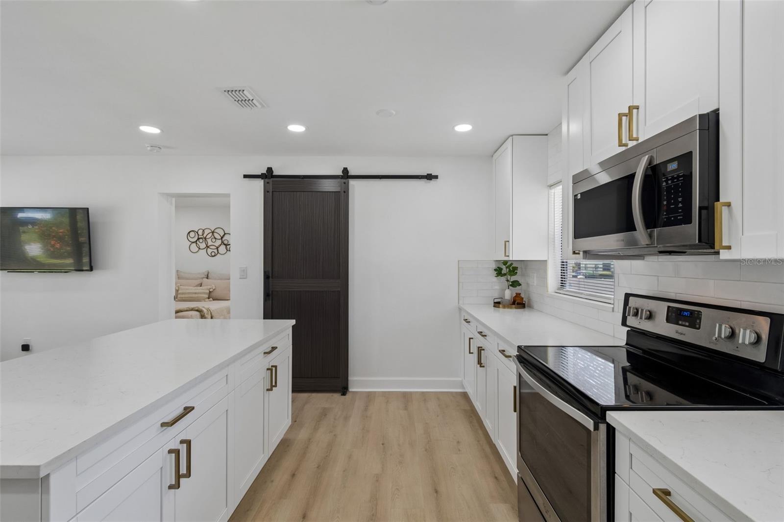 AYALAS ADD TO WELLSWOOD - Residential