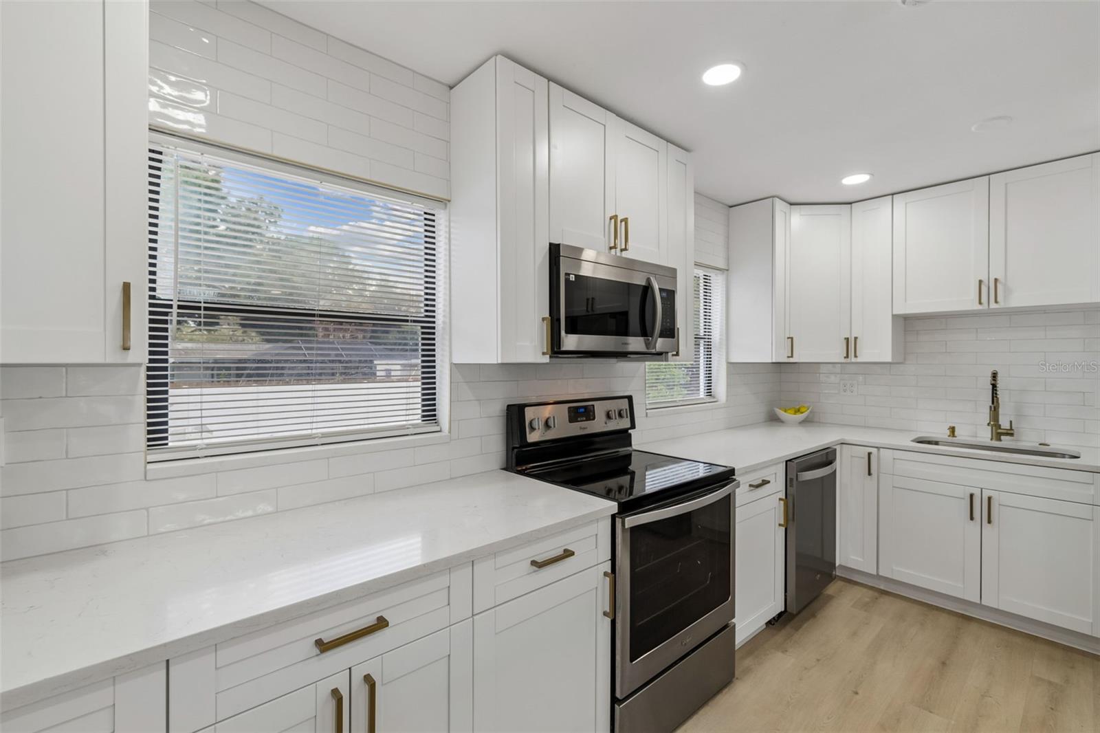 AYALAS ADD TO WELLSWOOD - Residential