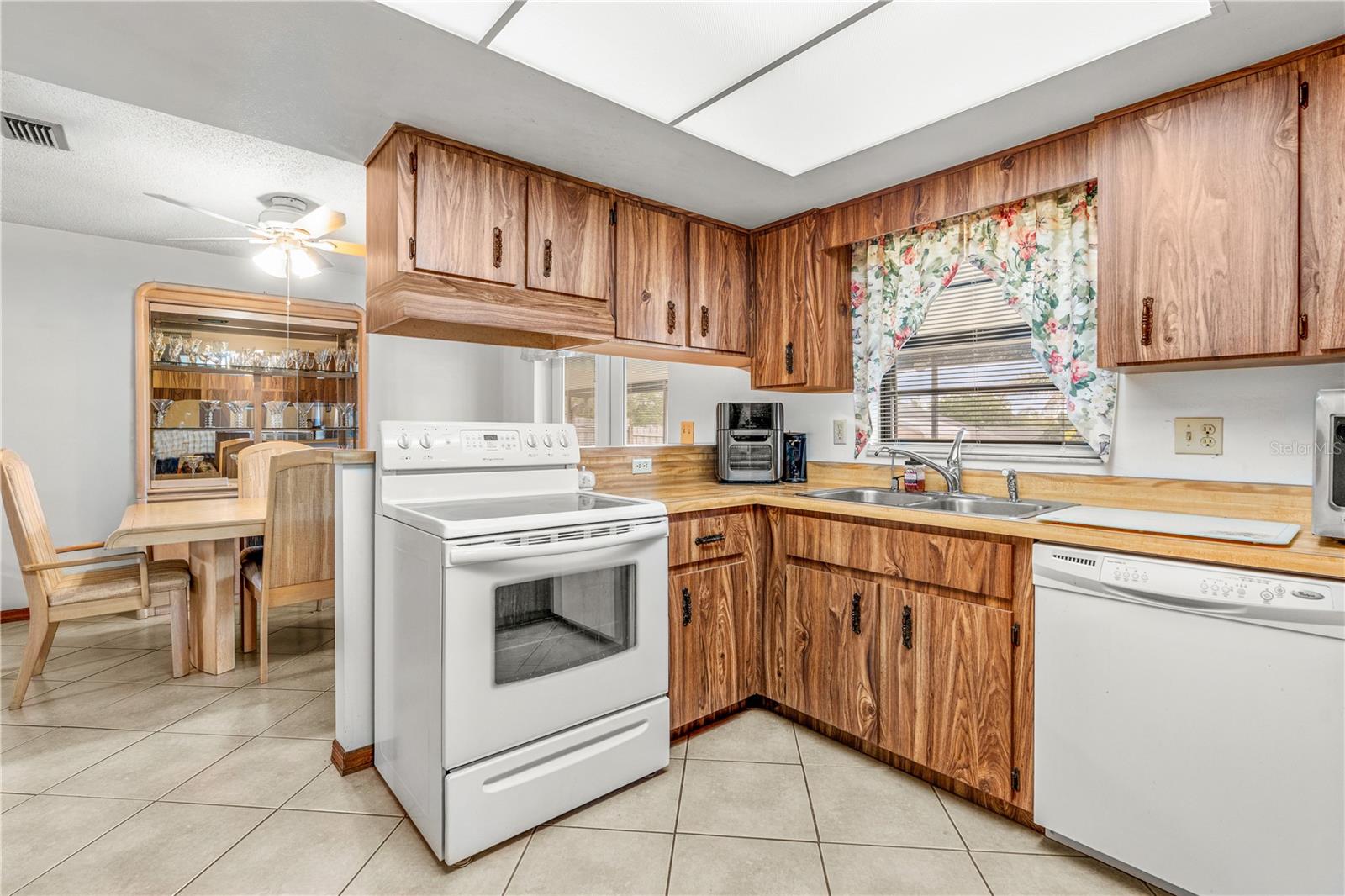 DELTONA LAKES UNIT 39 - Residential