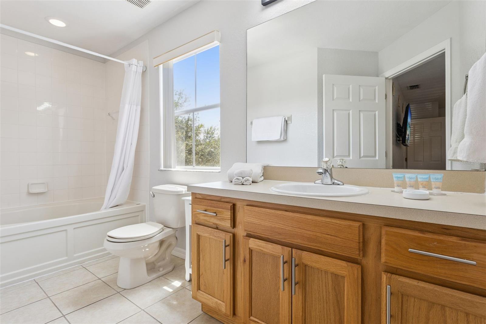 REGAL OAKS AT OLD TOWN - Residential