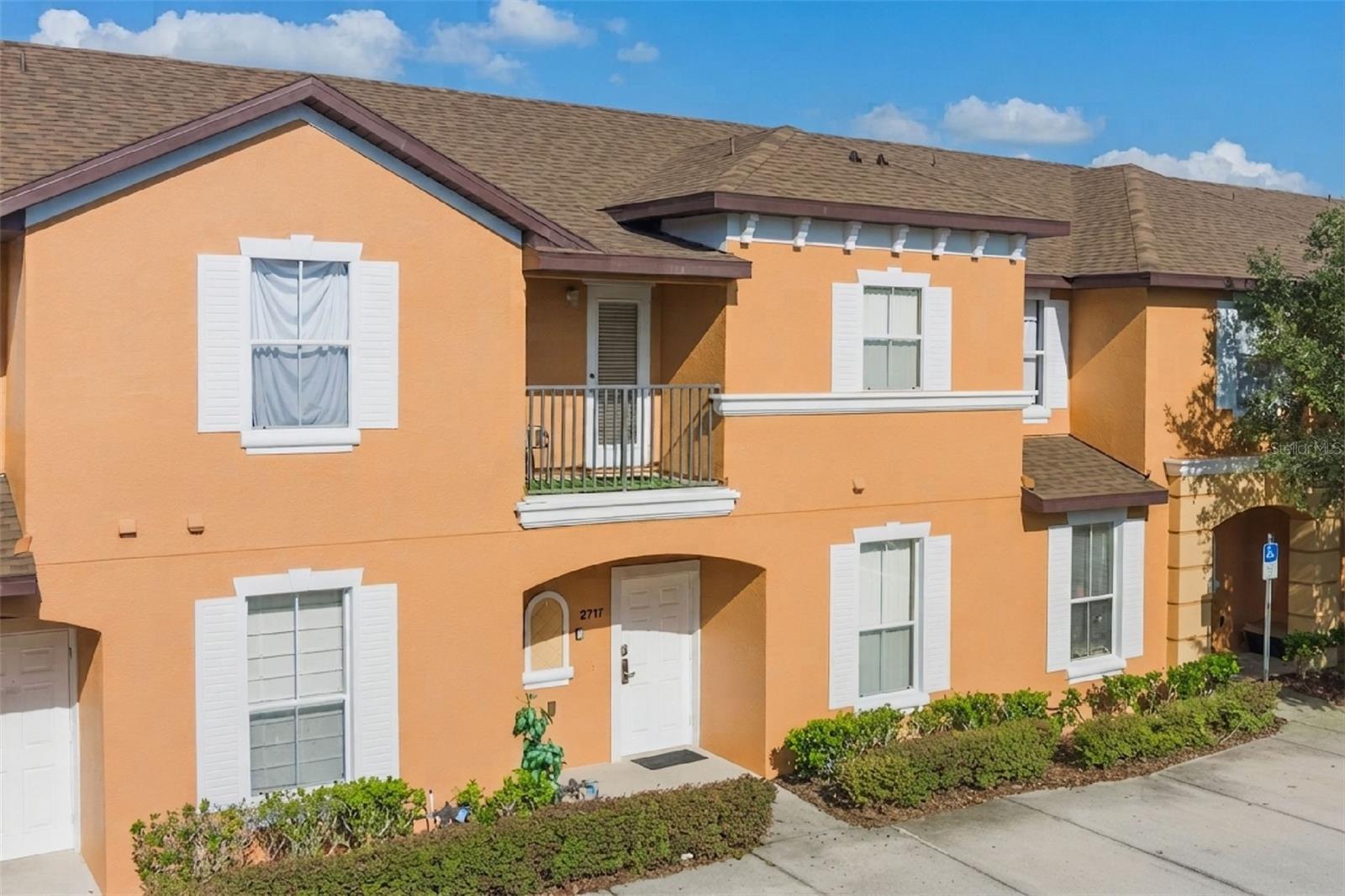 REGAL OAKS AT OLD TOWN - Residential