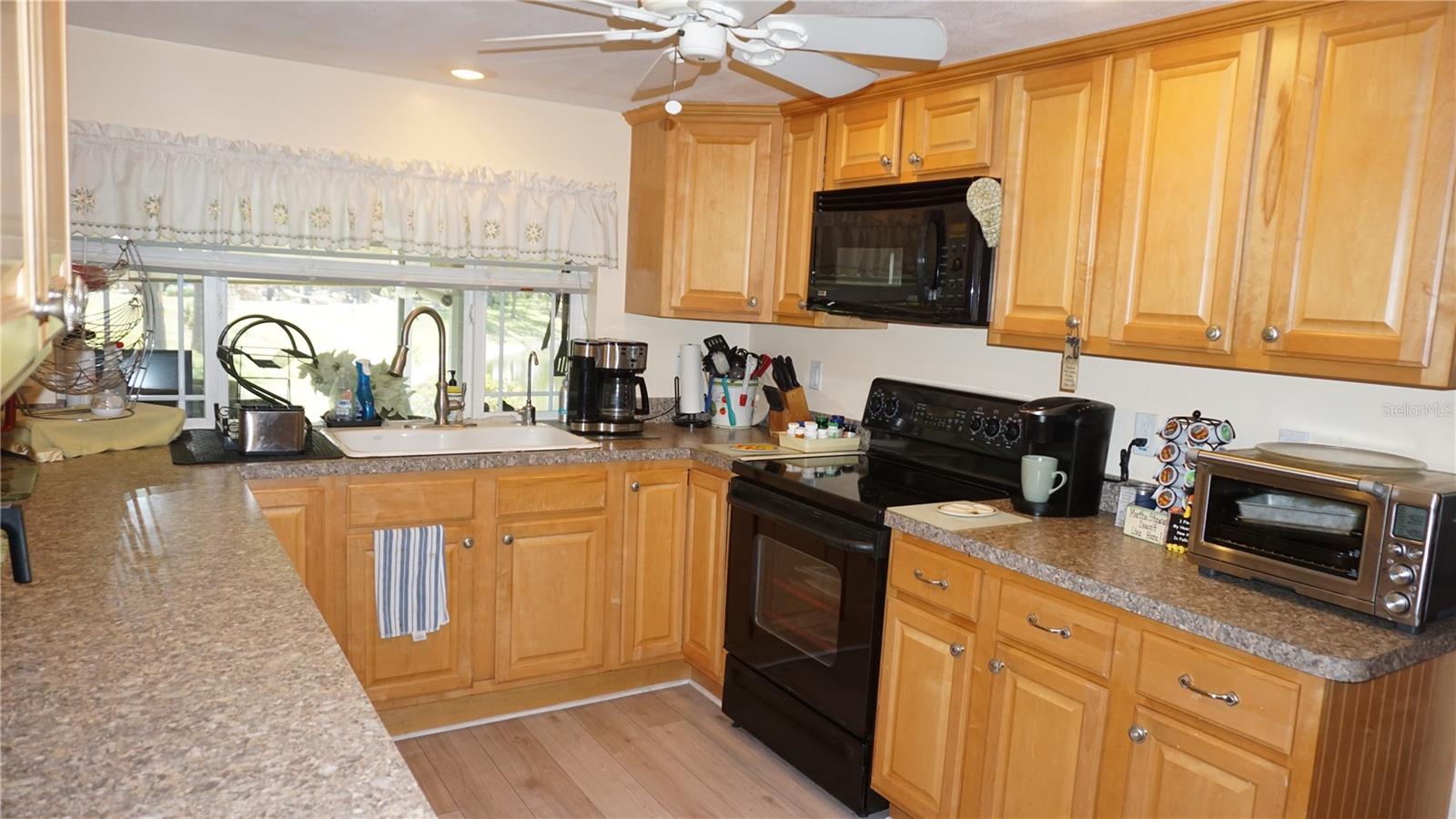 BEACON WOODS VILLAGE - Residential