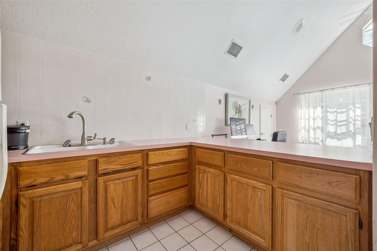ROYAL OAKS ESTATE - Residential