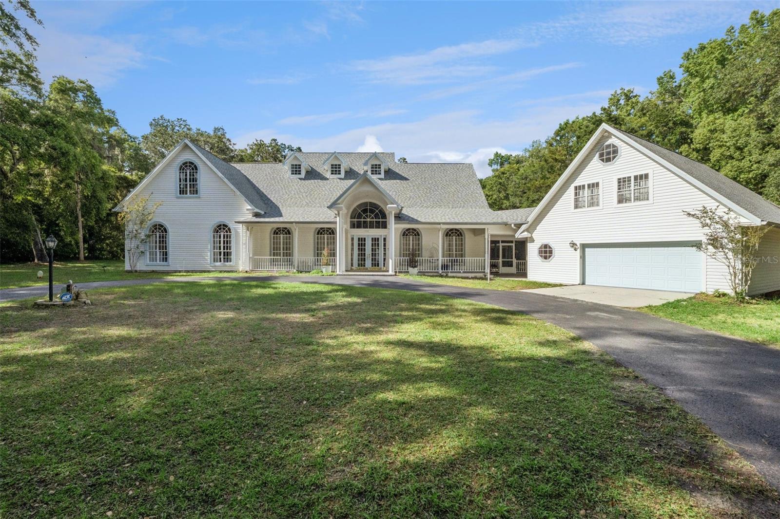 ROYAL OAKS ESTATE - Residential