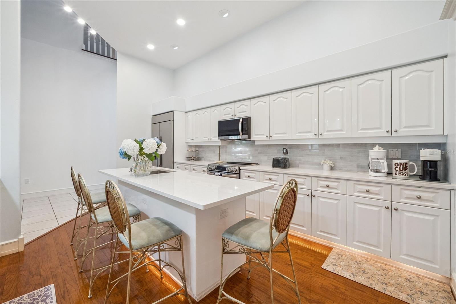 ROYAL OAKS ESTATE - Residential