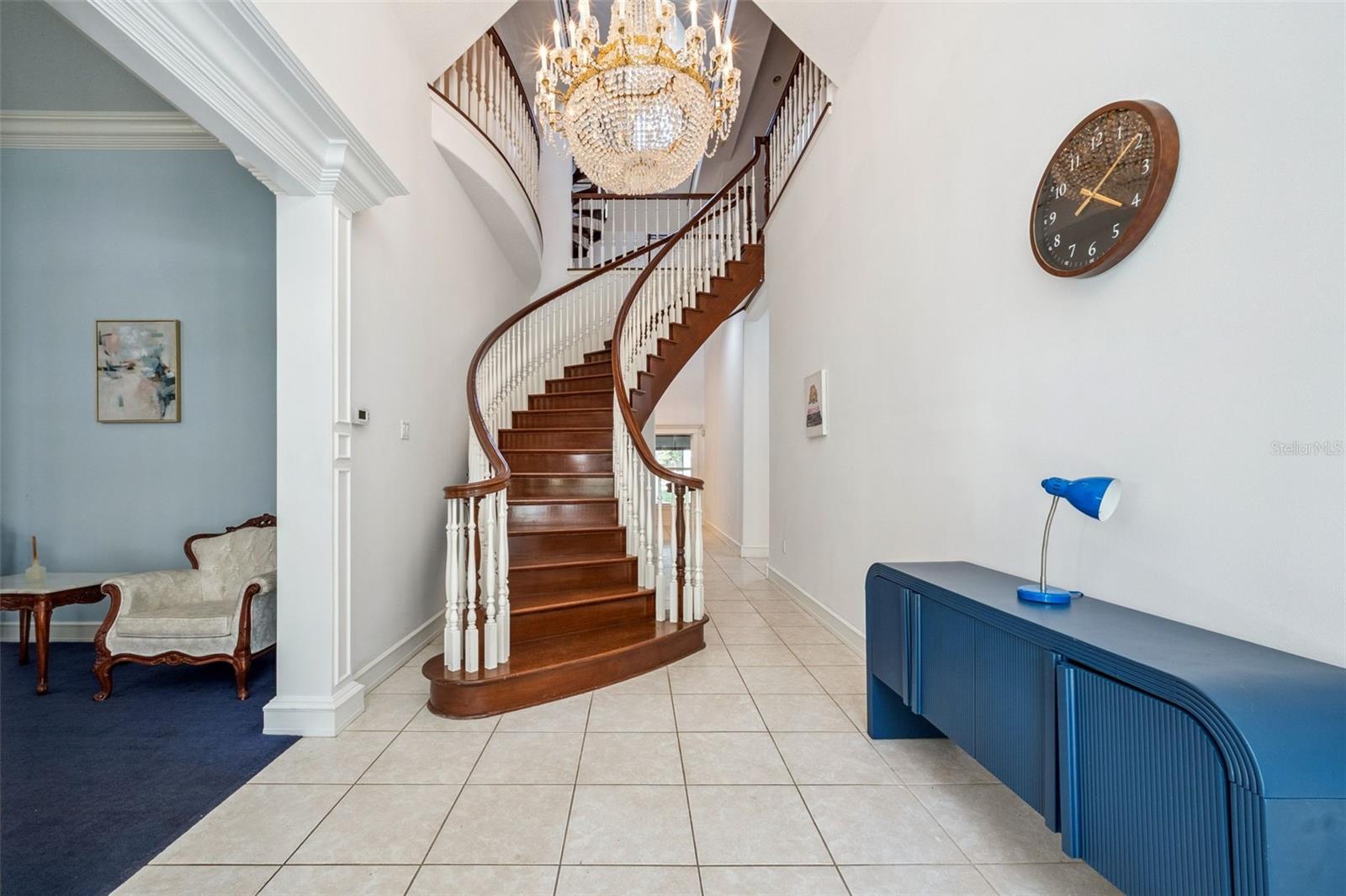 ROYAL OAKS ESTATE - Residential