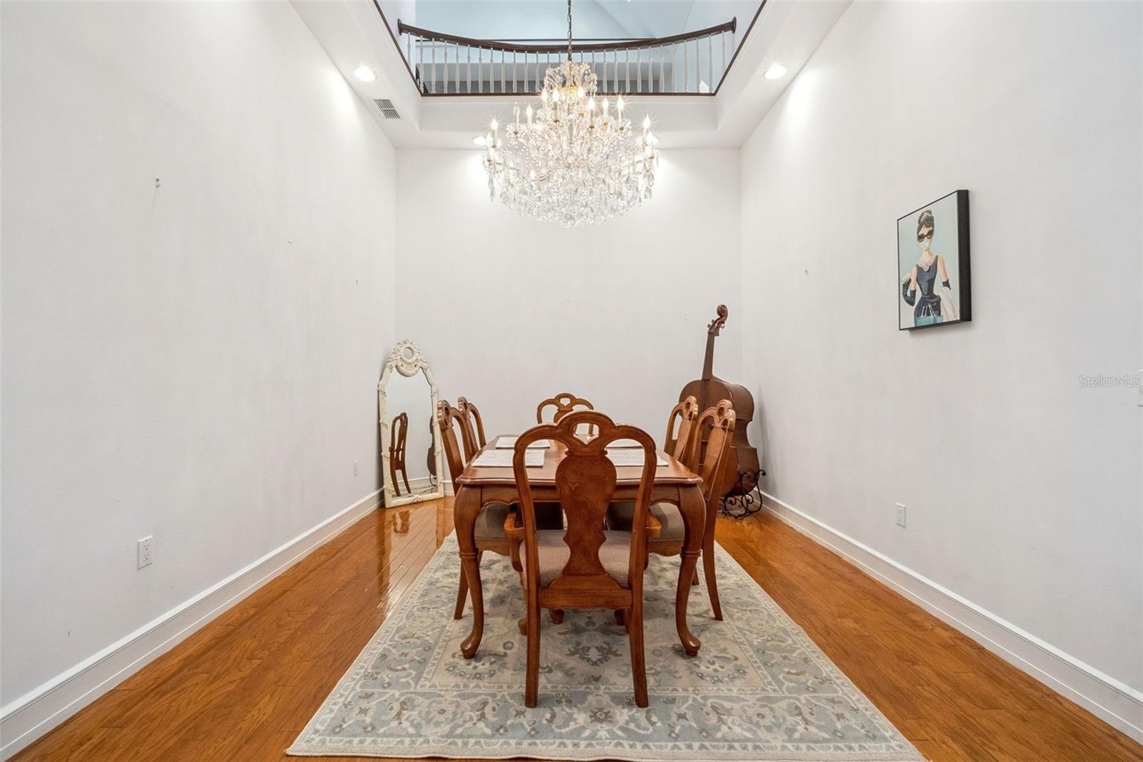 ROYAL OAKS ESTATE - Residential