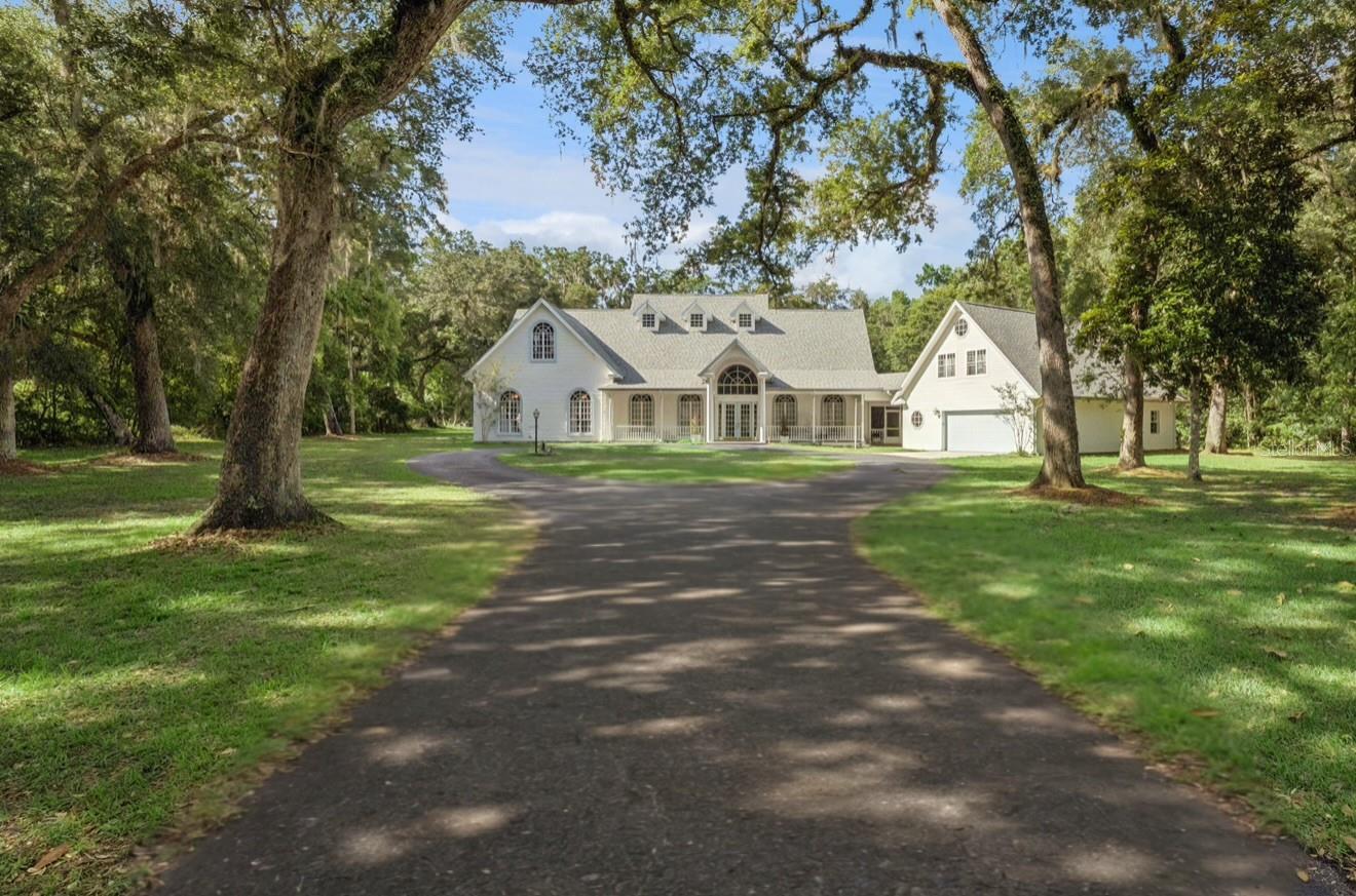 ROYAL OAKS ESTATE - Residential