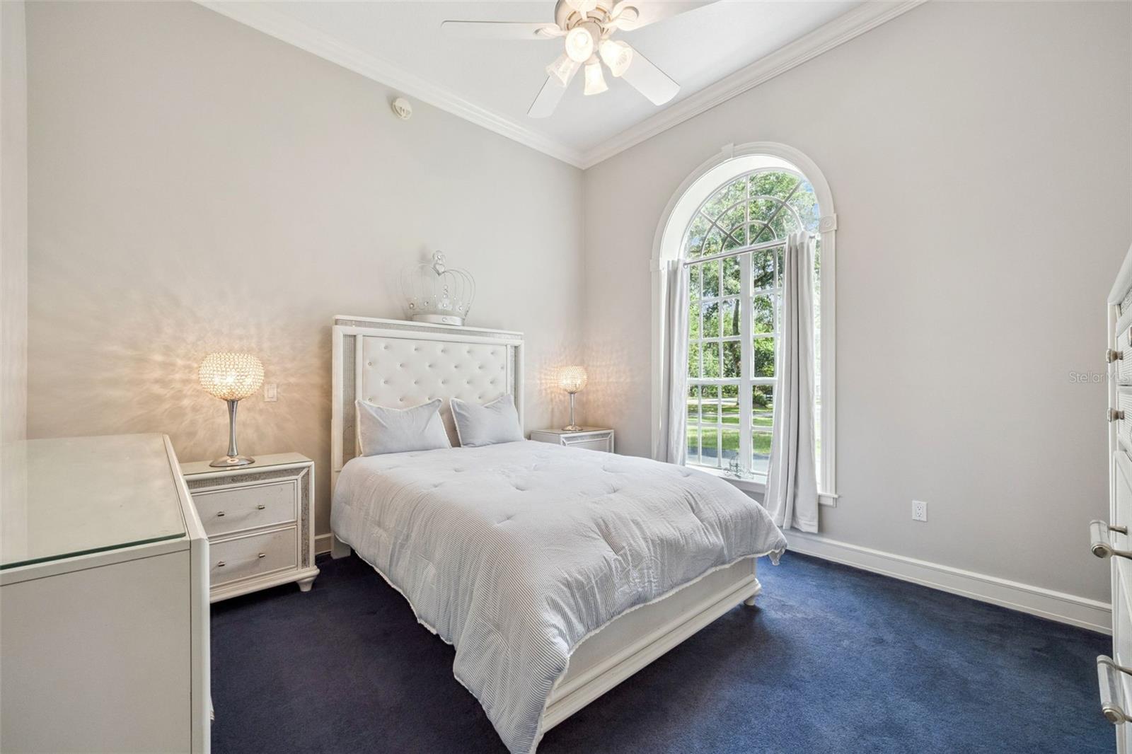 ROYAL OAKS ESTATE - Residential