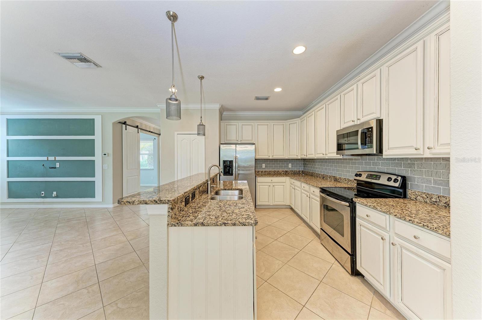 STONEYBROOK AT VENICE - Residential