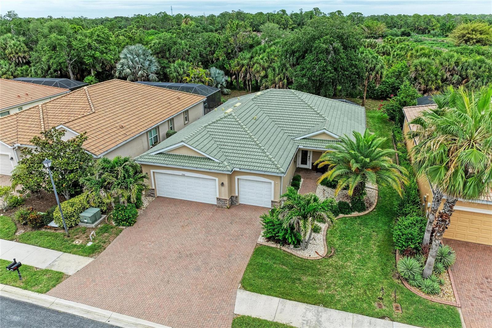 STONEYBROOK AT VENICE - Residential