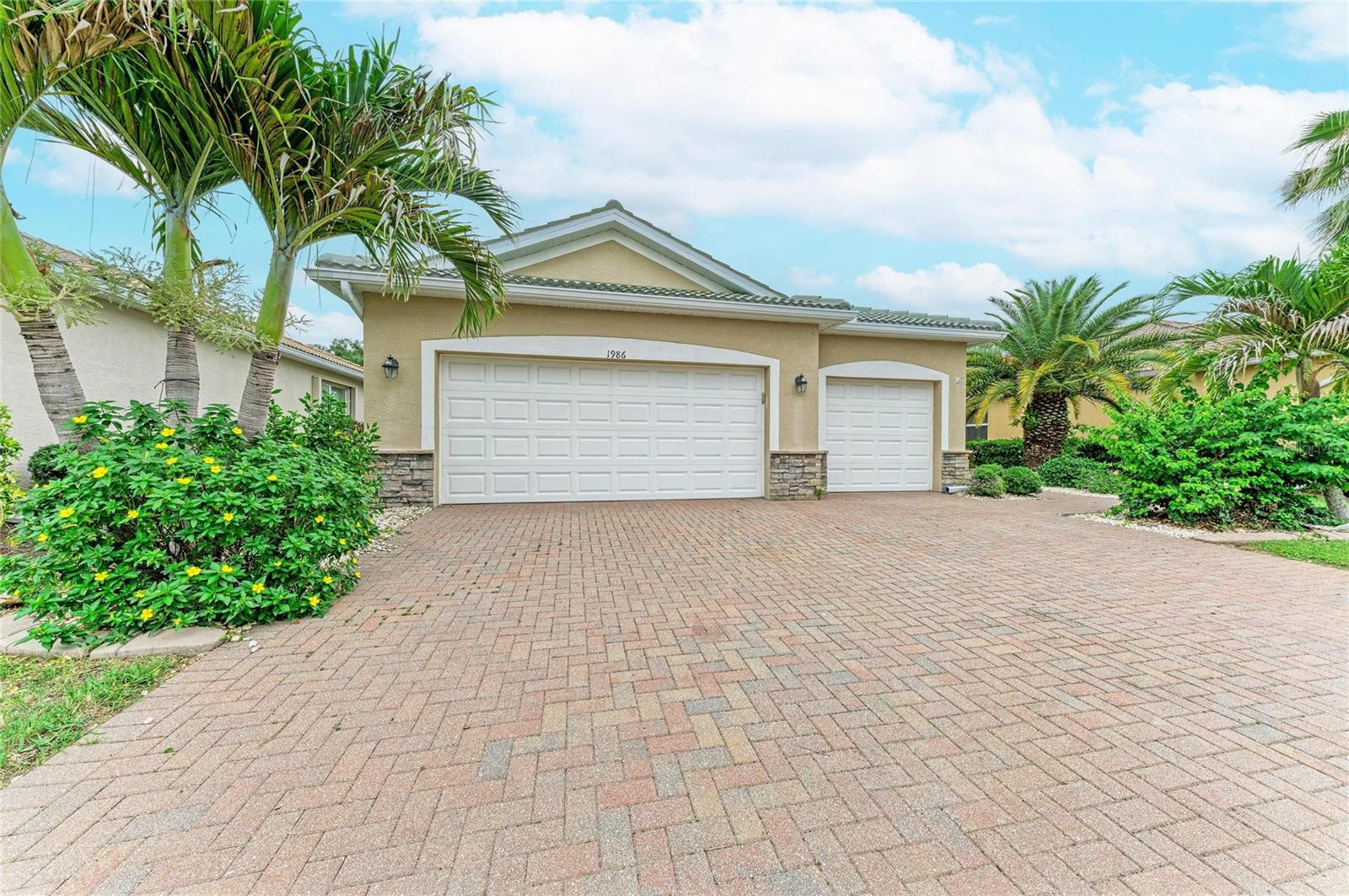 STONEYBROOK AT VENICE - Residential