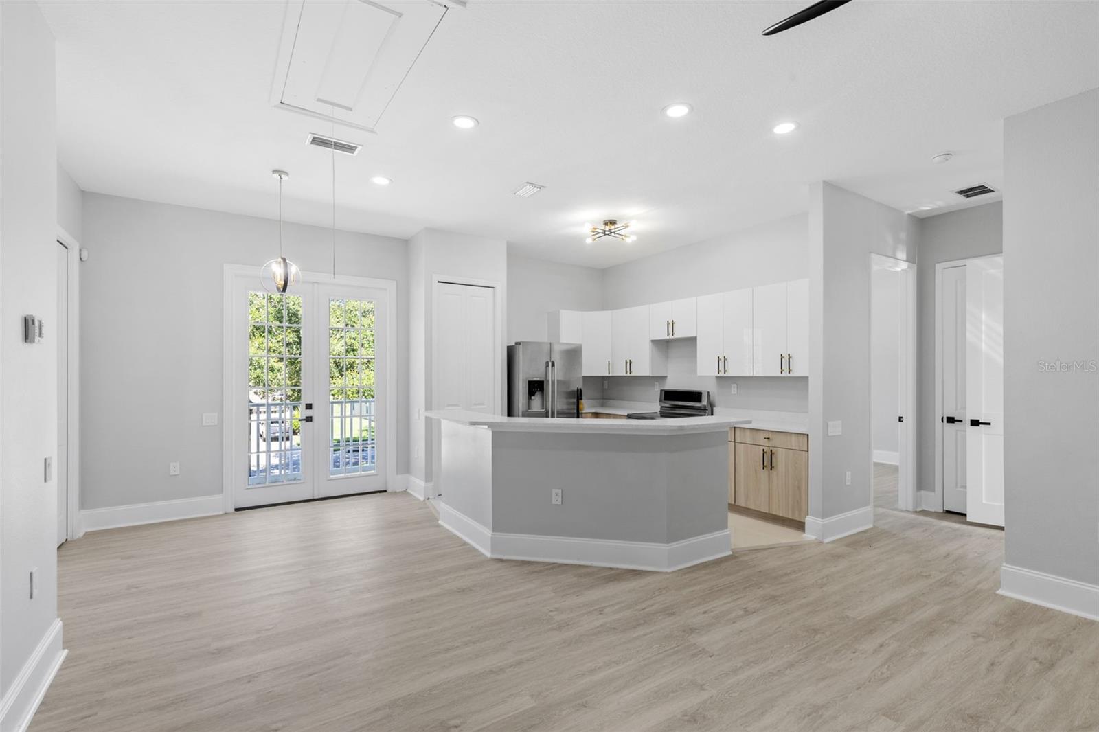 ESTATES AT LIMONA WOODS - Residential