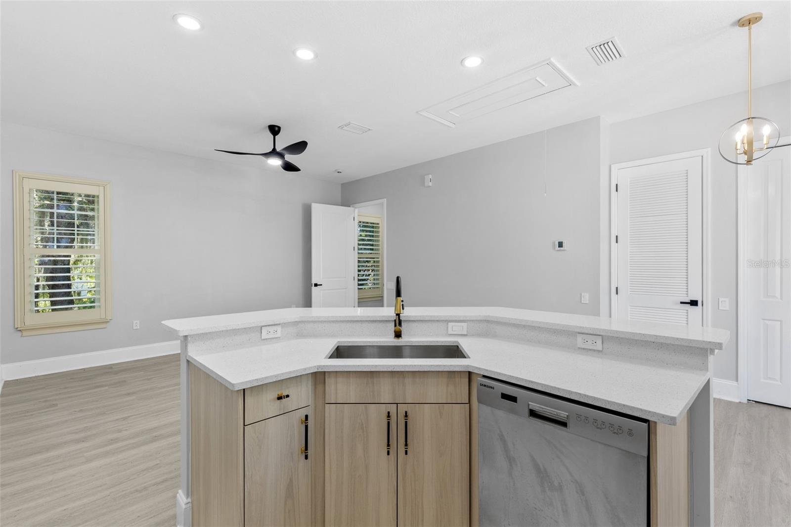 ESTATES AT LIMONA WOODS - Residential