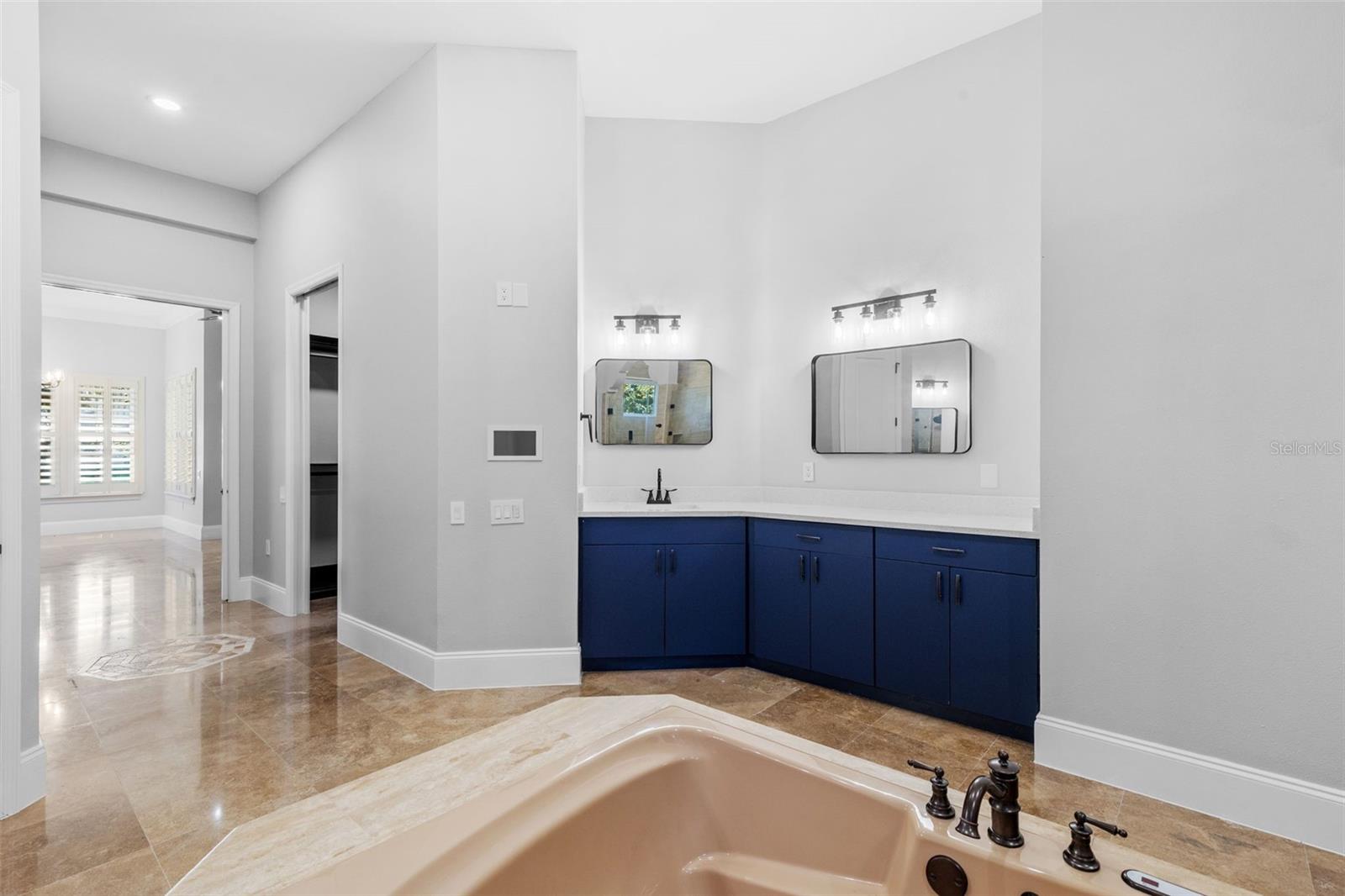 ESTATES AT LIMONA WOODS - Residential