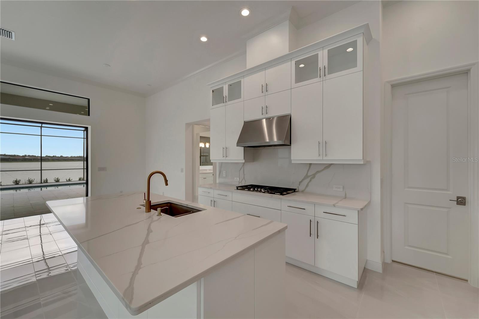 ARIA PH III - Residential