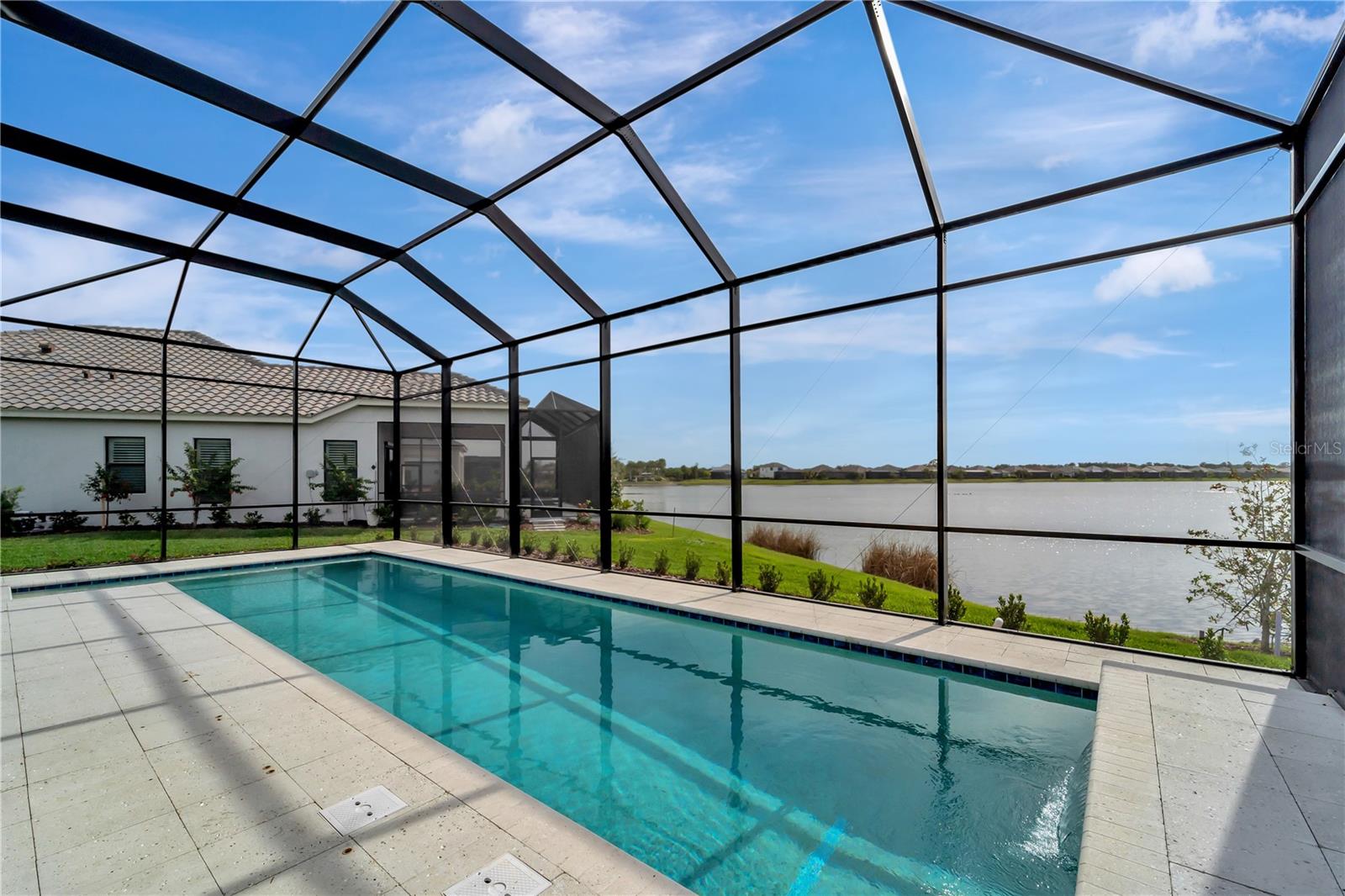 ARIA PH III - Residential