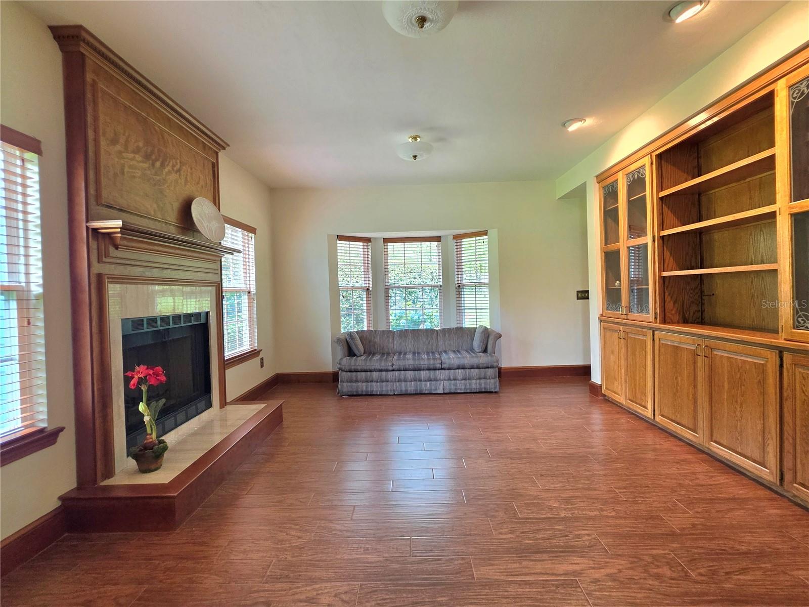 KENWOOD - Residential